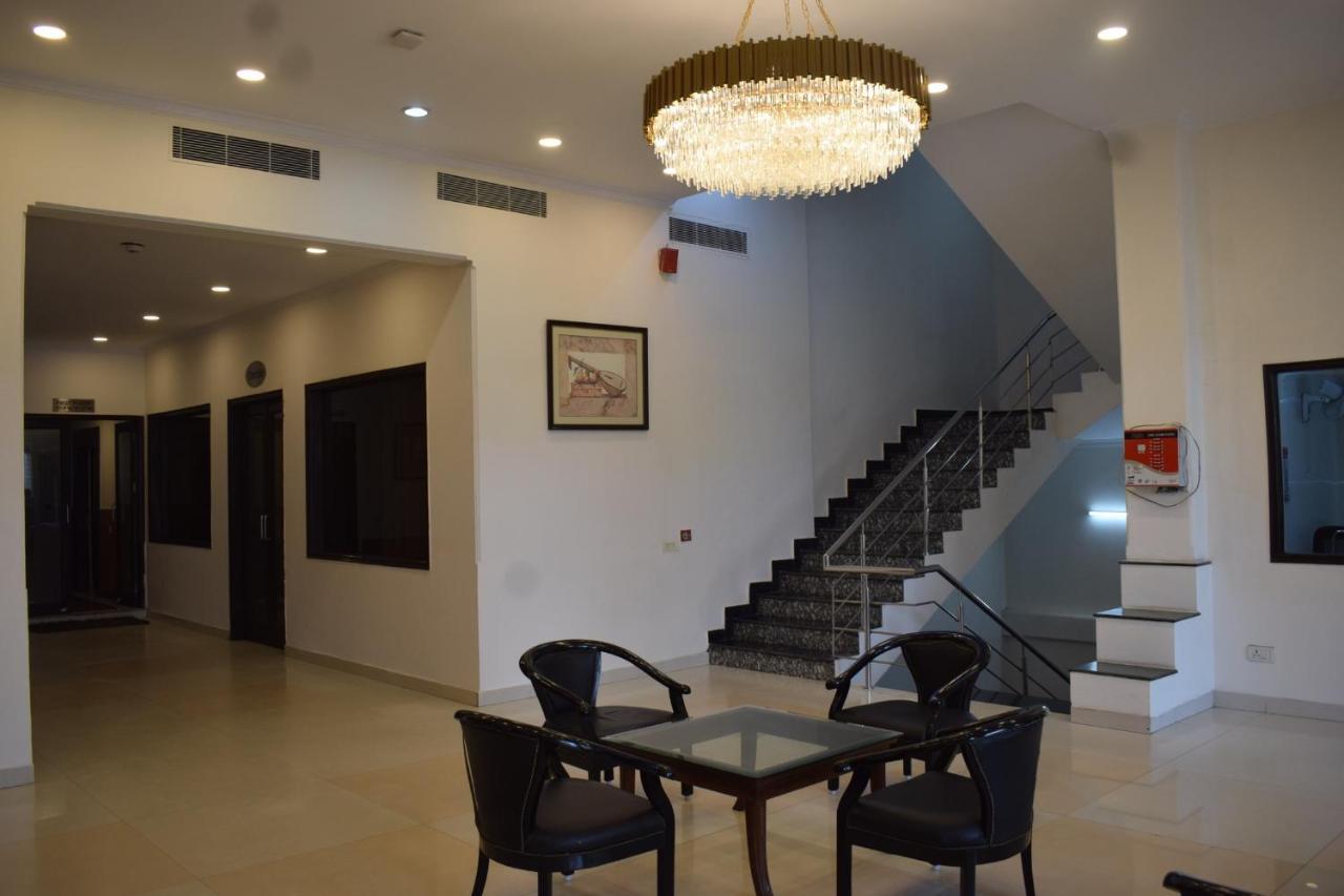 Hotel Chaupal By Casa Bella Gurgaon Exterior photo