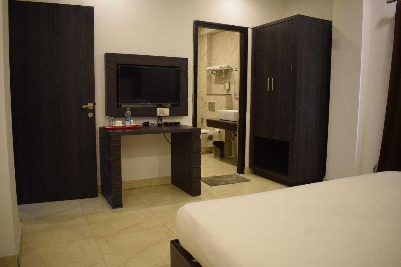 Hotel Chaupal By Casa Bella Gurgaon Exterior photo