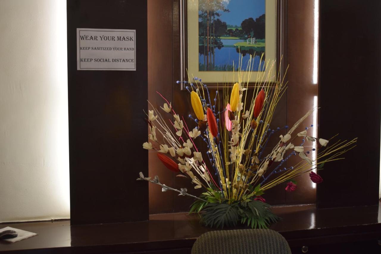 Hotel Chaupal By Casa Bella Gurgaon Exterior photo