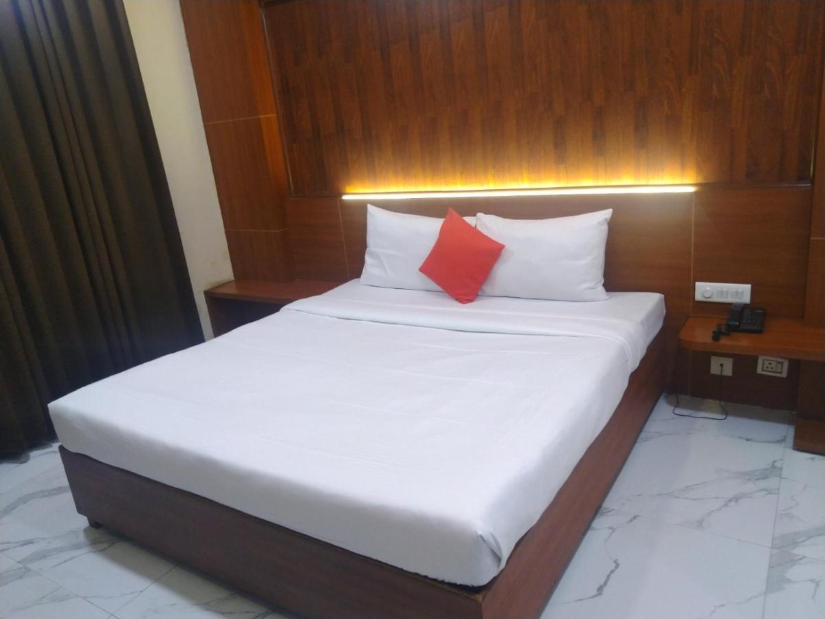 Hotel Chaupal By Casa Bella Gurgaon Exterior photo