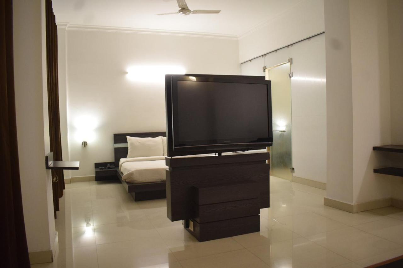Hotel Chaupal By Casa Bella Gurgaon Exterior photo