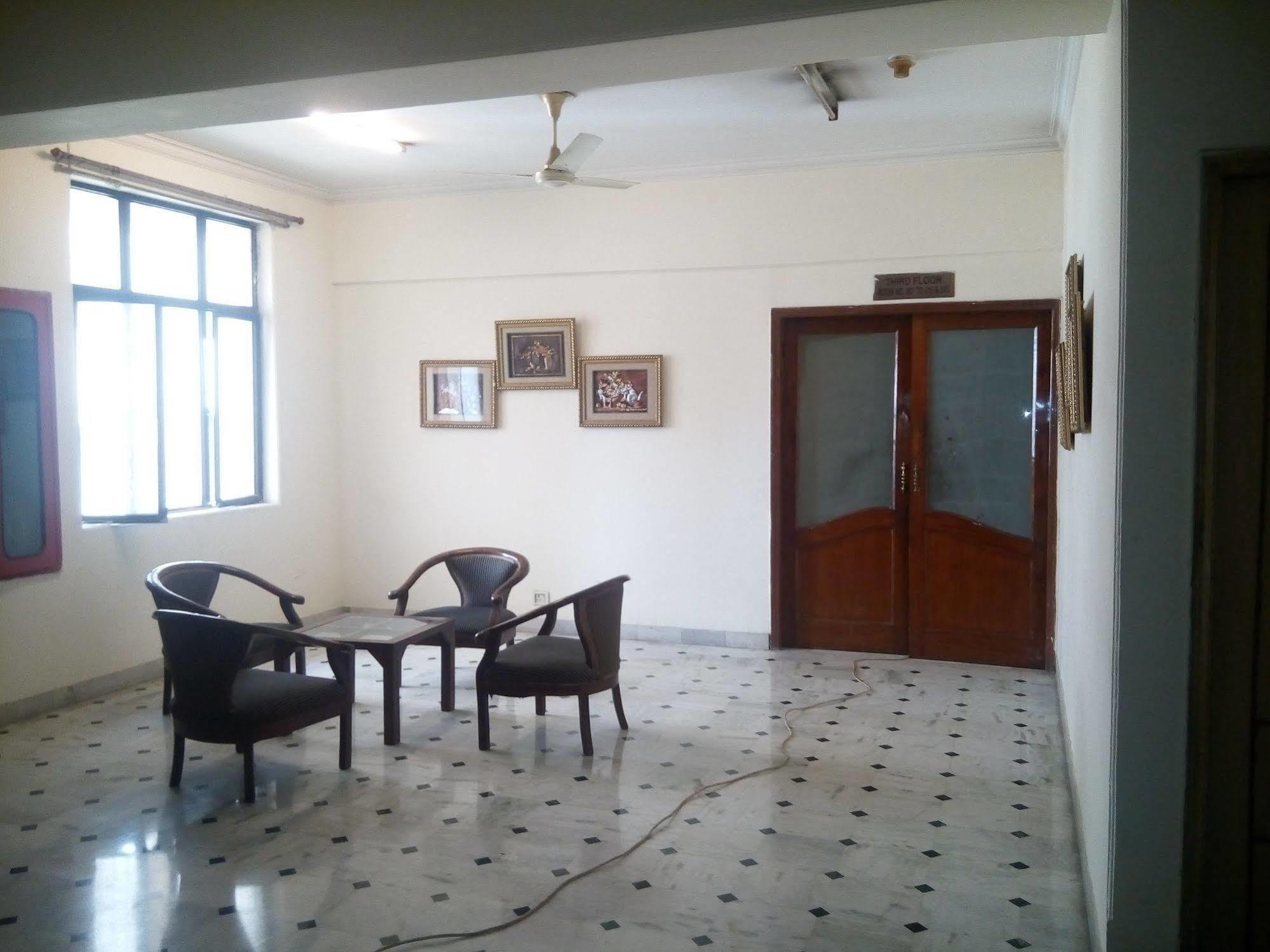 Hotel Chaupal By Casa Bella Gurgaon Exterior photo